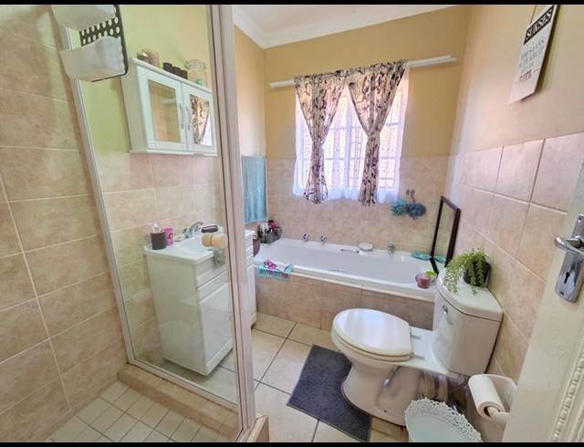 2 BEDROOM PROPERTY TO RENT IN MEYERTON CENTRAL